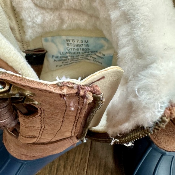 Women’s Sperry Faux Fur Lined Boots - Picture 6 of 6